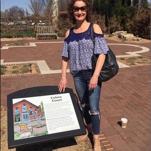 Chanel black jumbobcrossbody handbag $6000